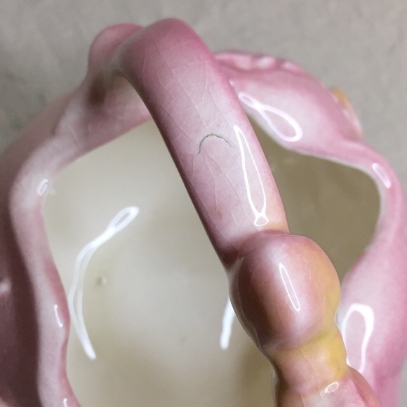 Vintage Hull Pottery Pink Sunglow Basket Butterfly Design - Picture 13 of 13